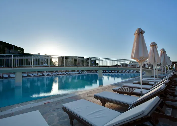 Bella Beach Hotel